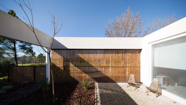 Casa Aidar  / Panorama Estudio - Casas, Jardín, Fachada, Puerta, Barandas