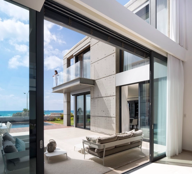 Uma Casa à Beira-mar / Nava Yavetz Architects - Casas