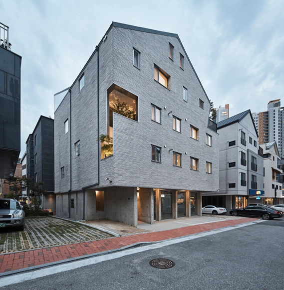 Ziffer 大楼 / JLArchitects  - 公寓