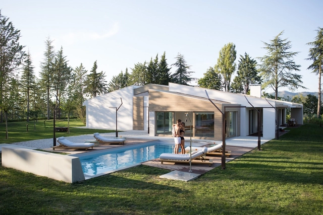 Casa en la colina / Menichetti+Caldarelli Architetti - Casas