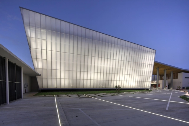 La Cité Des Arts / L’Atelier Architectes - Theaters & Performance , Facade