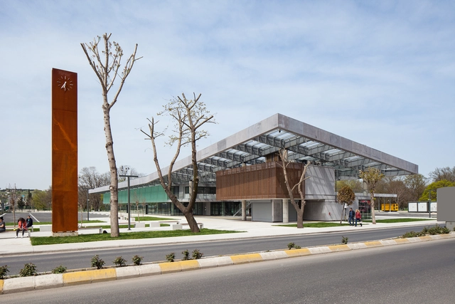 吕布尔加兹（Lüleburgaz） 汽车站 / Collective Architects & Rasa Studio - 公交站