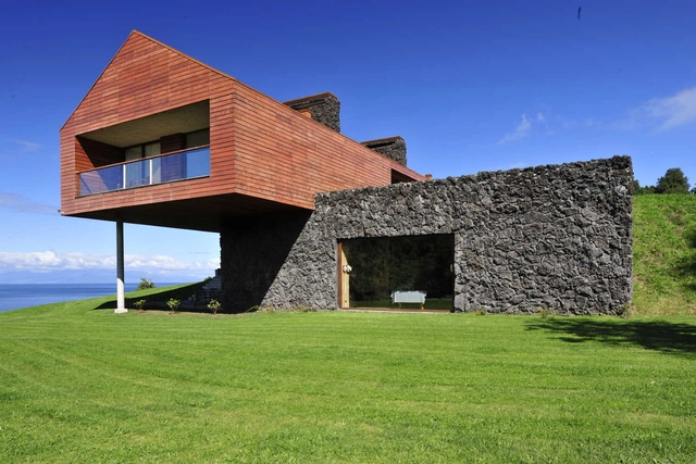 Casa Maiten  / Cristian Hrdalo - Casas