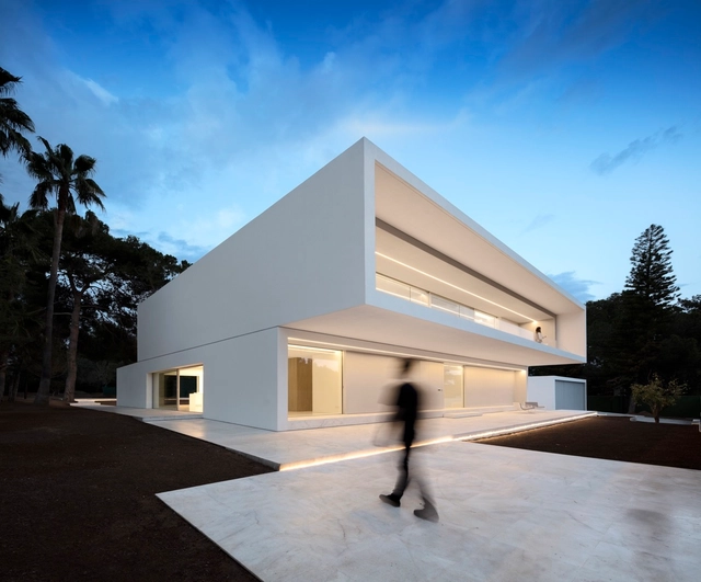 La Pinada住宅 / Fran Silvestre Arquitectos - 独立住宅
