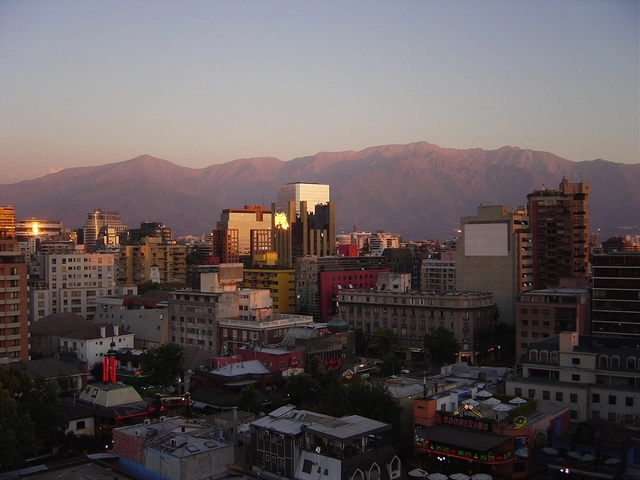 El rol público y político del arquitecto en Chile: Hacia un arquitecto que lidere la construcción de ciudad - Imagen Principal