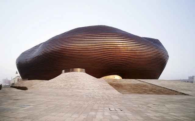 视频: 16名著名建筑师对中国建筑"博物馆热潮"的看法 - 主图