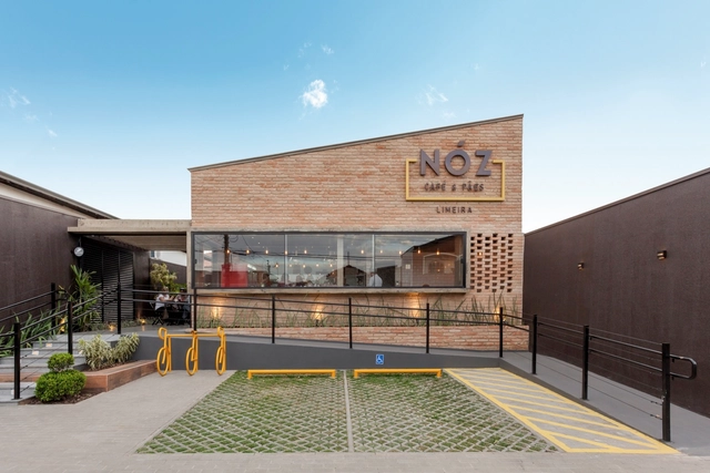 NÓZ / Vertentes Arquitetura - Mercado, Aido, Fachada