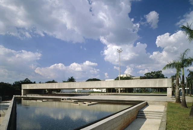 Paulo Mendes da Rocha: “Arquitetura não quer ser funcional; quer ser oportuna” - Imagem de Destaque