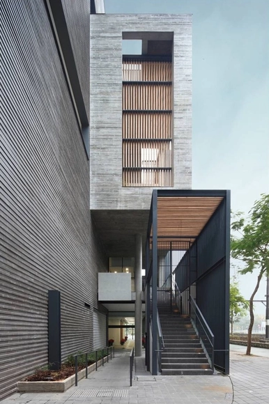 Edificio cultural y de ocio Ping Shan Tin Shui Wai / ArchSD - Centro Cultural