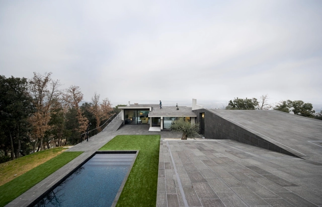 Casa en Bescanó  / Josep Ferrando Architecture - Casas