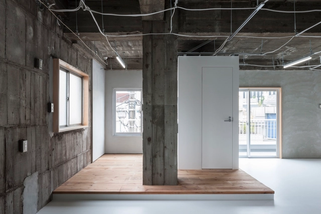 Office in Sendagaya / Yoshi Kishida/2001 - Offices Interiors, Beam, Facade