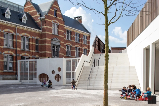 Hardenvoort 青少年与儿童校园 / BURO II & ARCHI+I - 中小学校