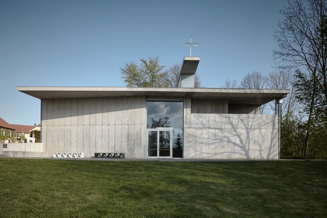 Casa de oración / Fránek Architects  - Iglesia