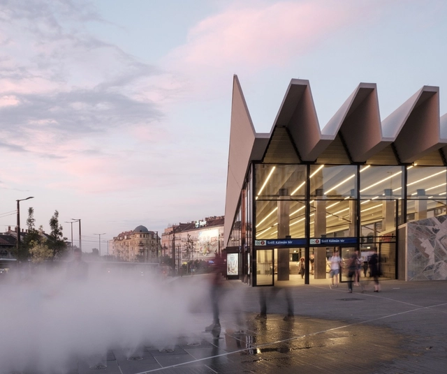 Plaza Széll Kálmán / Építész Stúdió + Lépték-Terv - Estación De Metro