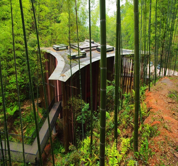 Portal de bambú / West-line studio - Instalaciones Y Estructuras