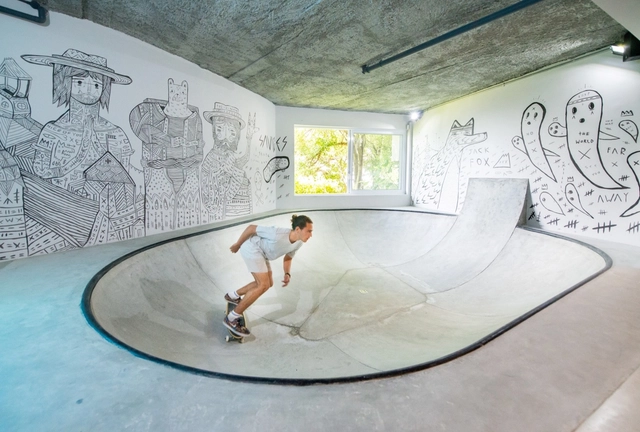 Cueva urbana / Inhouse Brand Architects - Reconversión