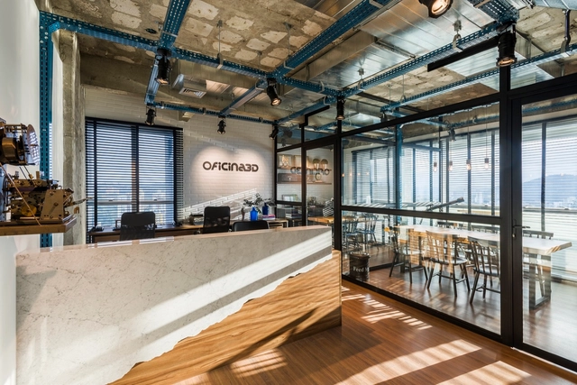 Oficina3D / Alencar Arquitetura - Interiores De Escritórios, Viga, Mesa, Banco, Cadeira