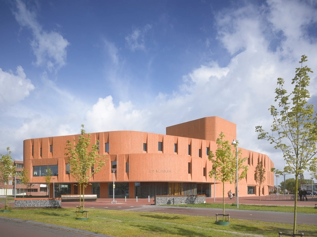 Cultuurhuis Winshoten / Atelier Pro - Centro Cultural