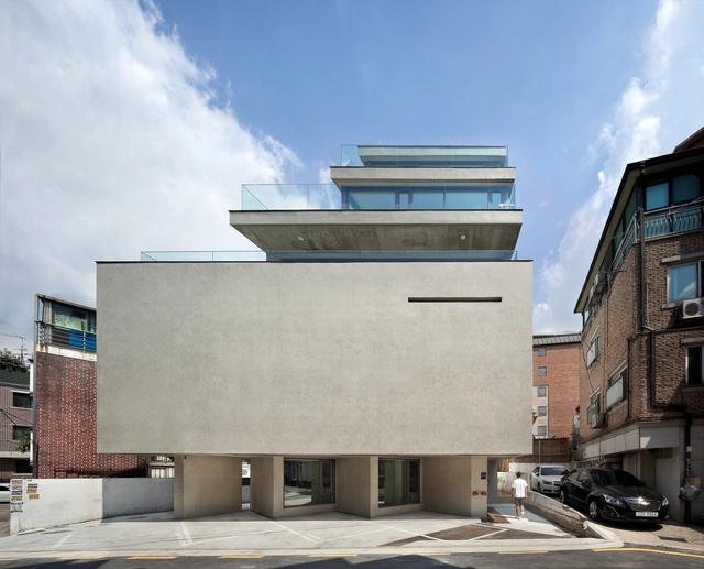 Complejo de oficinas en Sinsa-dong  / JMY architects - Edificio De Oficinas