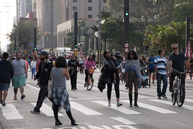 A relação entre a felicidade e a velocidade nas cidades - Imagem de Destaque