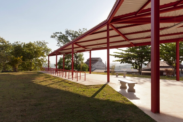Parque Alberto Simões / Idom - Parque