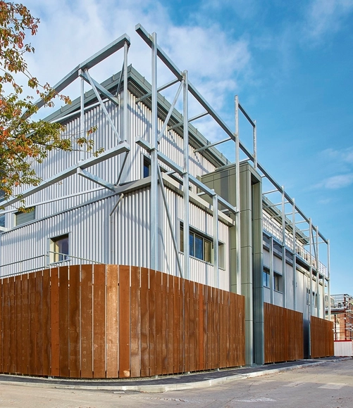 Centro de Habilidades Berkeley / Hewitt Studios - Arquitectura Industrial
