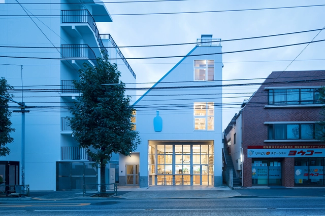 Blue Bottle Coffee en Nakameguro / Schemata Architects - Café
