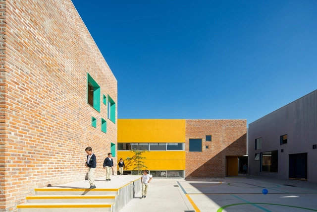 Taleny School  / Aro Estudio - Escuela Primaria, Fachada