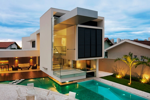Casa Crivellente  / Gil Carlos de Camillo - Casas, Aido, Fachada, Porta, Iluminação, Cadeira