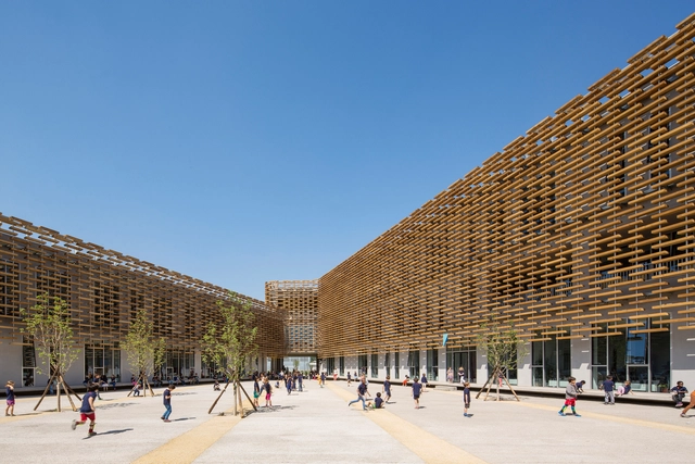 Escuela Internacional Francesa en Beijing / Jacques Ferrier Architecture - Escuelas
