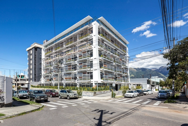 Quito Publishing House / Estudio A0 - Sustainability & Green Design