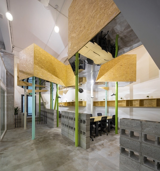 众创空间思微3.0厂房改造 / 一十一建筑 - 共享办公室室内设计