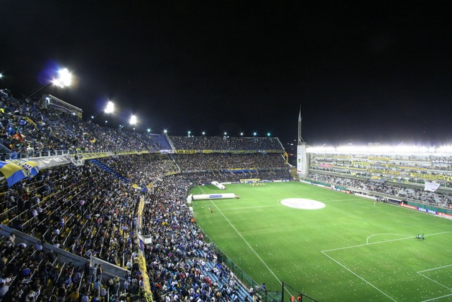 Un proyecto para ampliar el estadio argentino "La Bombonera" - Imagen Principal