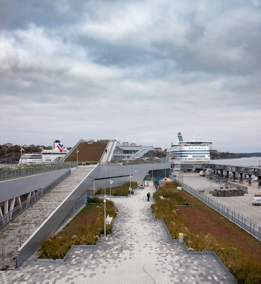 Terminal Värtaterminalen / C.F. Møller Architects - Transporte