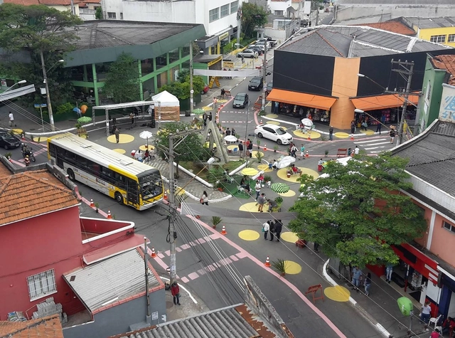 São Miguel mais humana, rua para todos: intervenção urbana temporária na Área 40 de São Miguel Paulista - Imagem de Destaque
