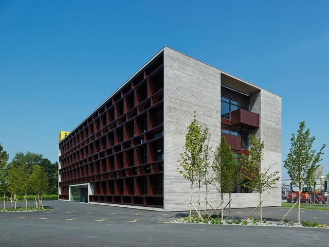 i+R Group Corporate Headquarters / Dietrich | Untertrifaller Architekten - Institutional Buildings, Facade, Door