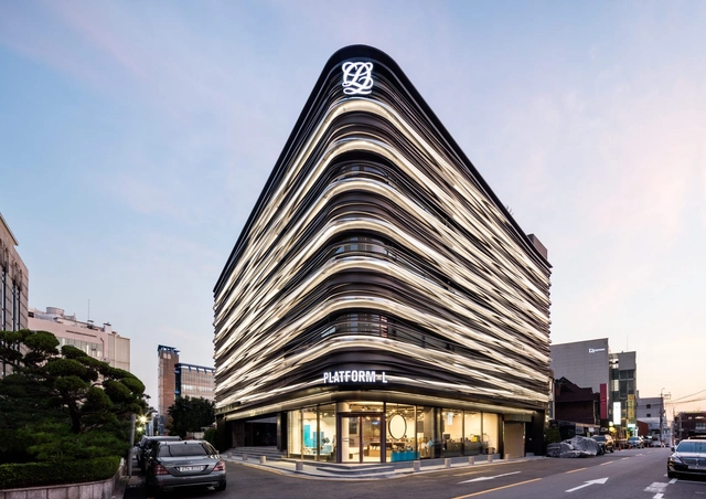 Platform-L当代艺术中心 / JOHO Architecture - 视觉艺术中心