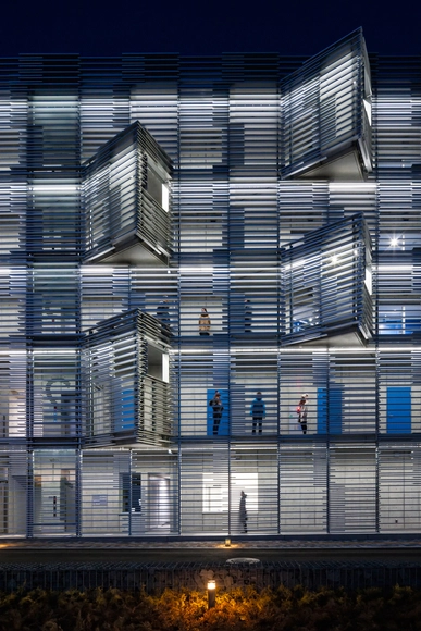 iHouse Dormitory  / Studio SUMO - Dormitorios