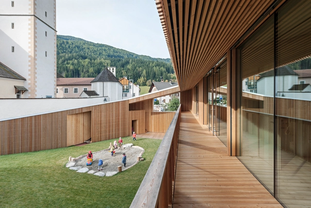 Jardín Infantil Valdaora di Sotto / feld72 - Kindergarten