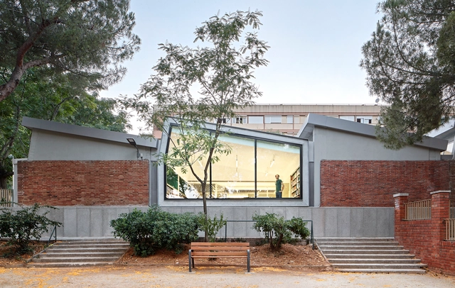 Rehabilitación de la Biblioteca Montbau / OliverasBoix Arquitectes - Restauraciones