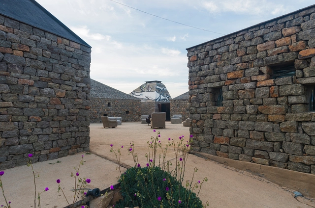 Clos de Tres Cantos / Alejandro D' Acosta - Viña