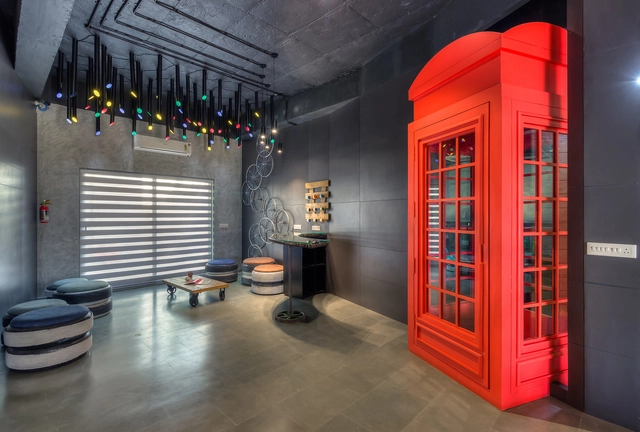  Peacock Technology  / .DWG - Arquitectura De Oficinas