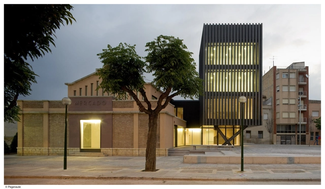 Centro Cívico de Ferreries / Arquitecturia  - Reabilitação