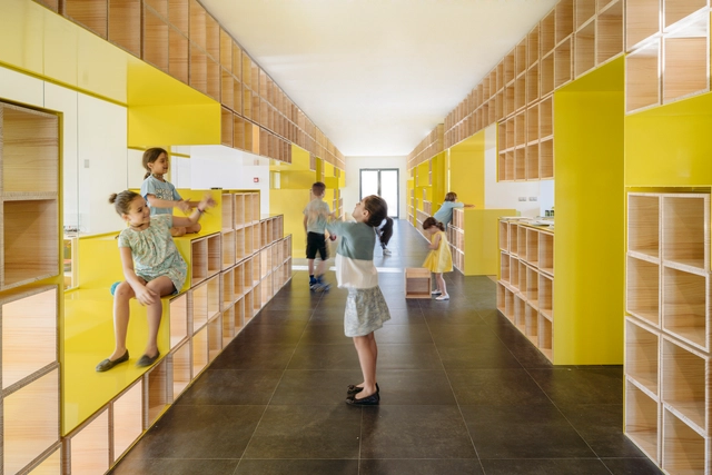 English for Fun en Madrid  / Lorena del Río + Iñaqui Carnicero - Kindergarten