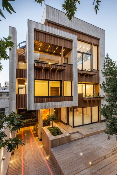 Mehrabad之家 / Sarsayeh Architectural Office - 独立住宅