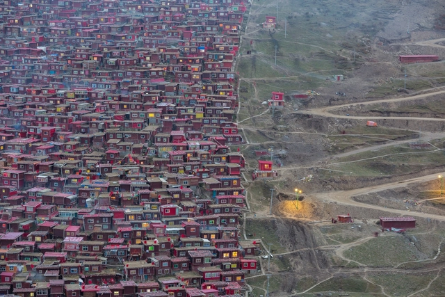 15 finalistas compiten por ser el fotógrafo de arquitectura del 2016, escogido por CIOB - Imagen Principal