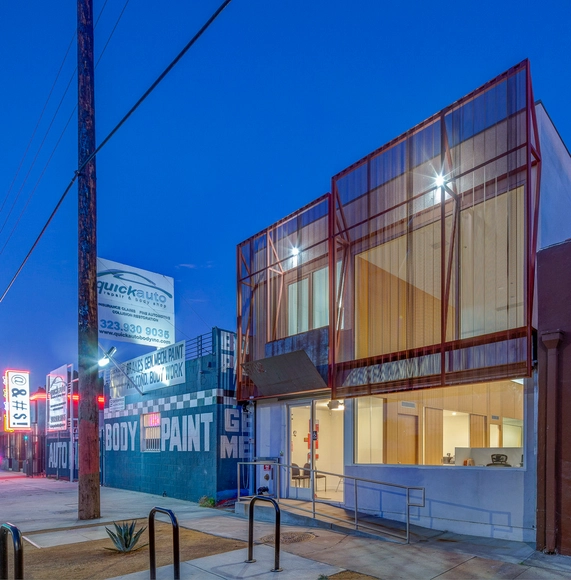 Caja de Luz / ANX - Edificio De Oficinas