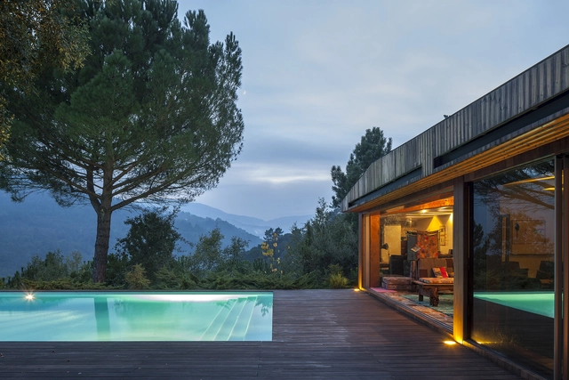 Casa no Vale do Douro / MJARC Arquitectos - Casas