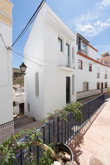 Residência TR / Antonio Jurado - Casas