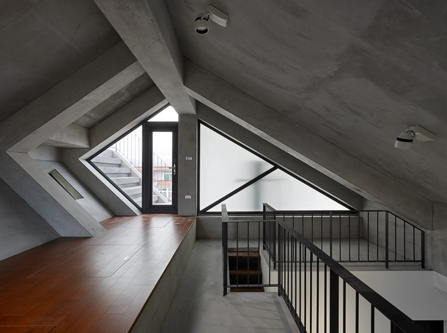 Casa Swallow / UrbanCarve - Casas